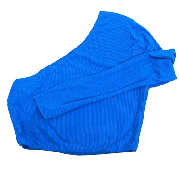 Superdown Revolve Karol Ribbed Crop Top One-Sleeve Top Cobalt Blue - Picture 3 of 4